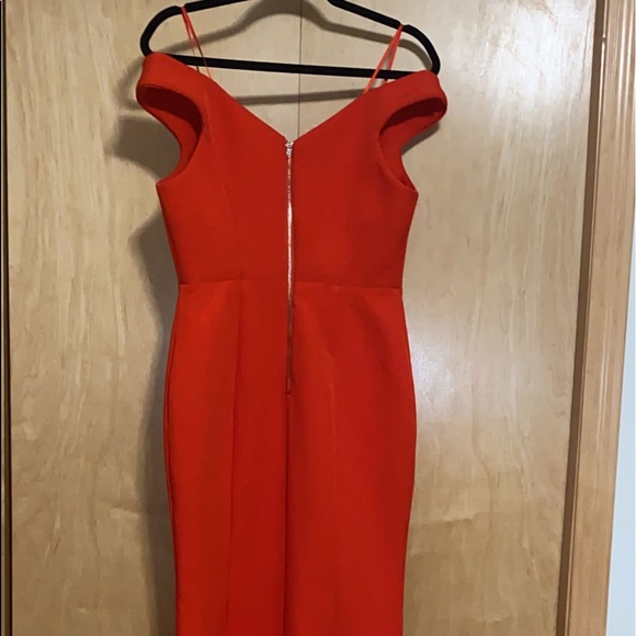 Aijek Off-the-Shoulder Mermaid Gown - Picture 3 of 13